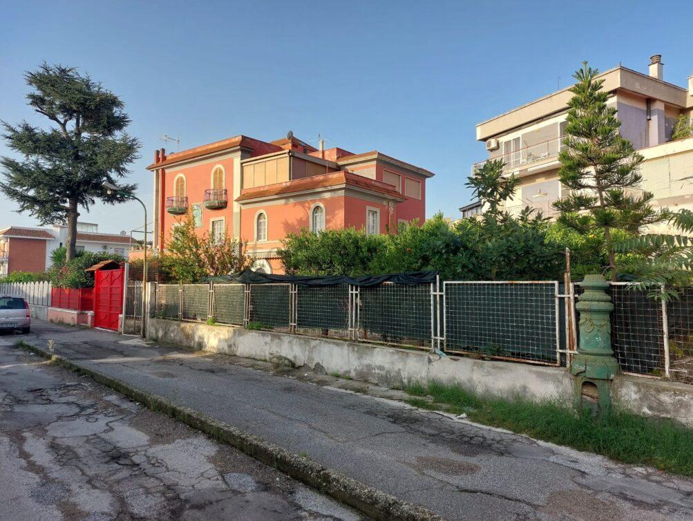 Stabile Esterno