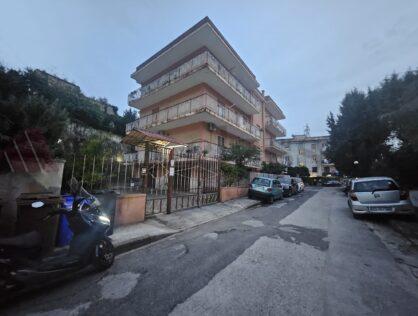 POZZUOLI (NA) Via Vecchia Campana PARCO DE LUCA
