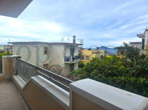 POZZUOLI (NA) Via Artiaco appartamento ristrutturato