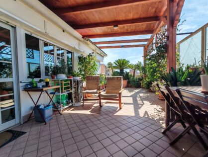 ARCO FELICE-TOIANO Parco Delta 55 mq c + terrazzo a livello