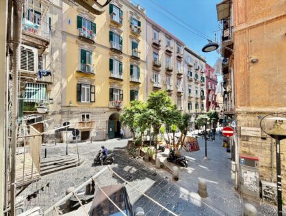 CHIAIA – VIA SANTA CATERINA DA SIENA