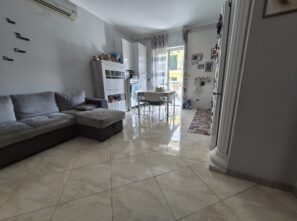 GIUGLIANO – VIA ANTICA GIARDINI