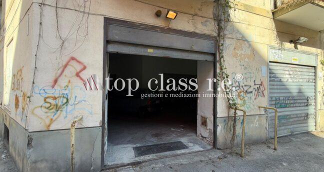 Posto auto in garage in affitto – Zona Materdei, Via Antonio Ludovico Antinori